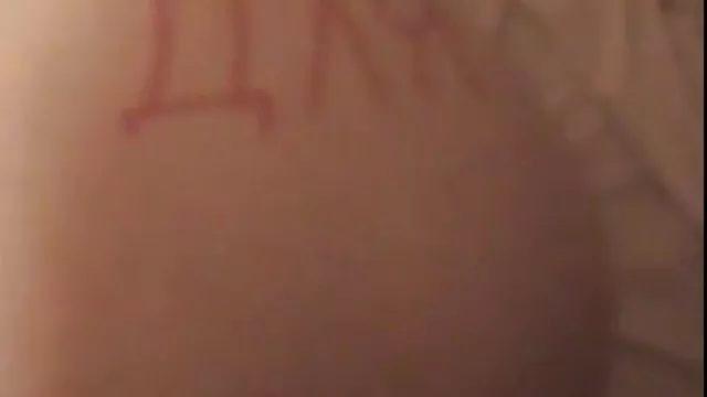 یک تشویق کننده کانال عکسهای سکسی زیبا را fucks می کند.